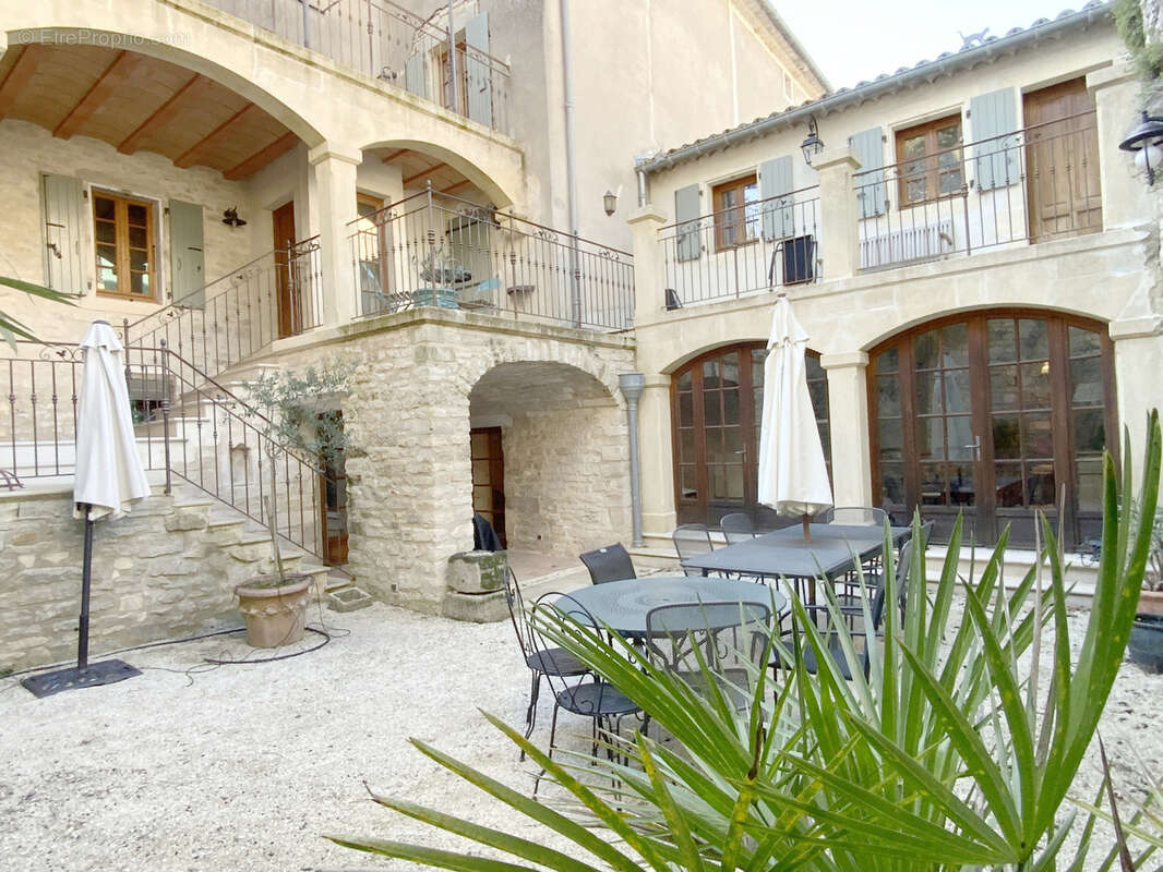 Maison à UZES