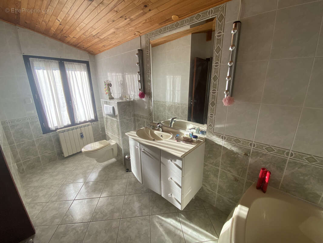 Maison à SAINT-PERAY