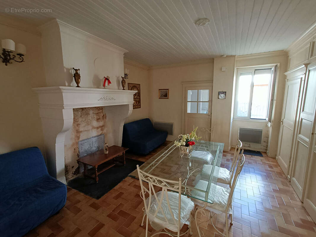 Maison à EURVILLE-BIENVILLE