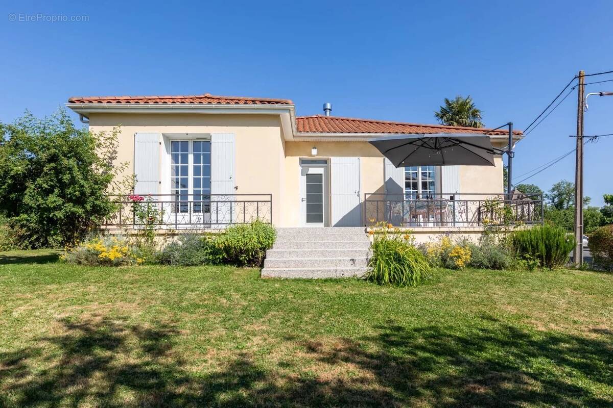 Maison à EYMET