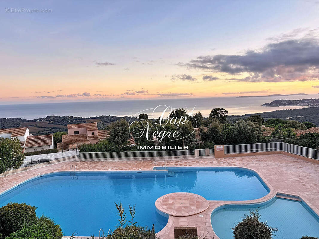 Appartement à LA CROIX-VALMER