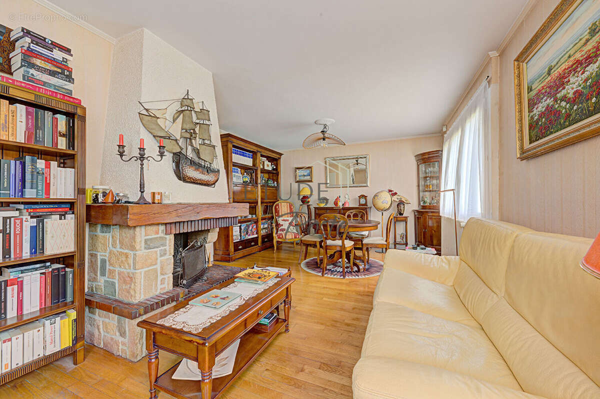 Maison de charme coeur de ville 100m2 à vendre à Brunoy - Réf. 411 - photo 3