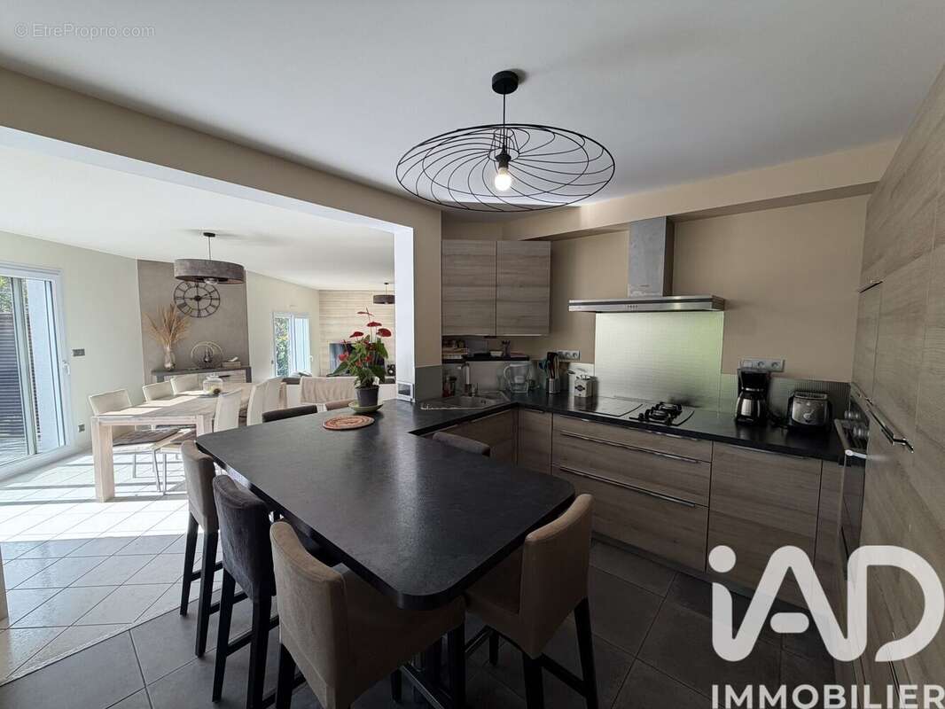 Photo 5 - Maison à SAINT-JEAN-LA-POTERIE