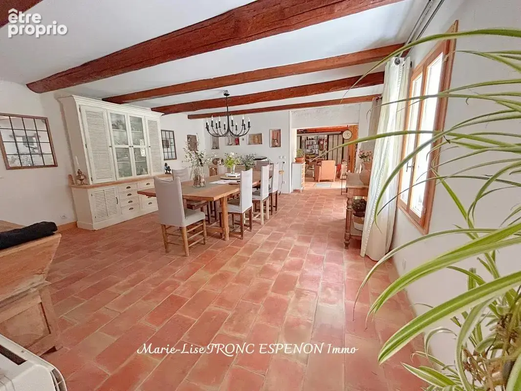 Maison 10 pièces 243 m² à vendre à Carpentras (84200) - photo 17