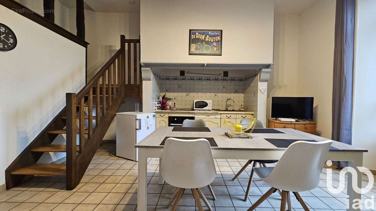 Photo 3 - Appartement à VIC-SUR-CERE