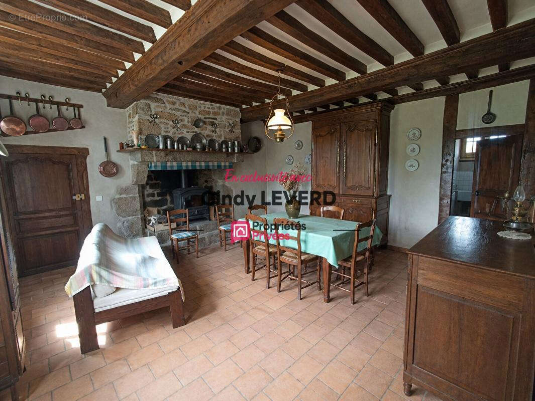 Maison Saint Nicolas Des Bois 9 pièce(s) 223.50 m2 - photo 3