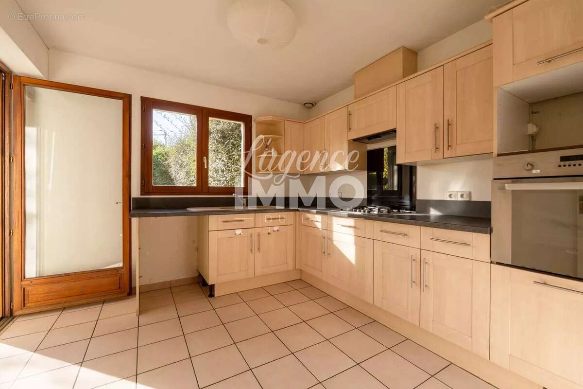 Maison à SAINT-JORIOZ