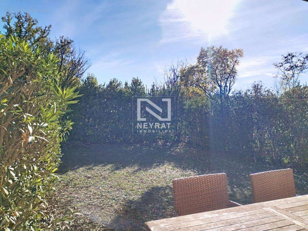 Appartement à MONTAUROUX