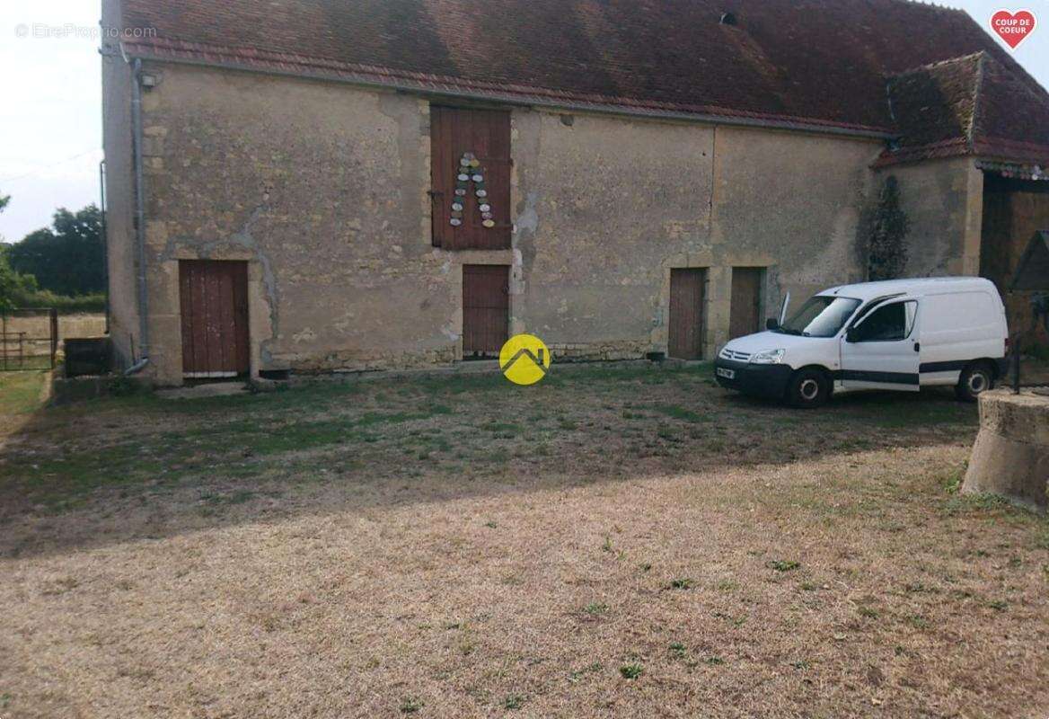 Maison à SAINT-AMAND-MONTROND