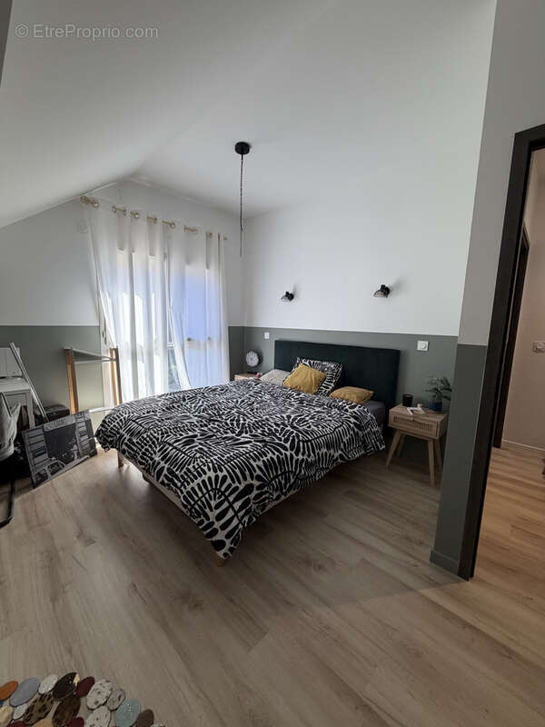Appartement à SAINT-JEOIRE-PRIEURE