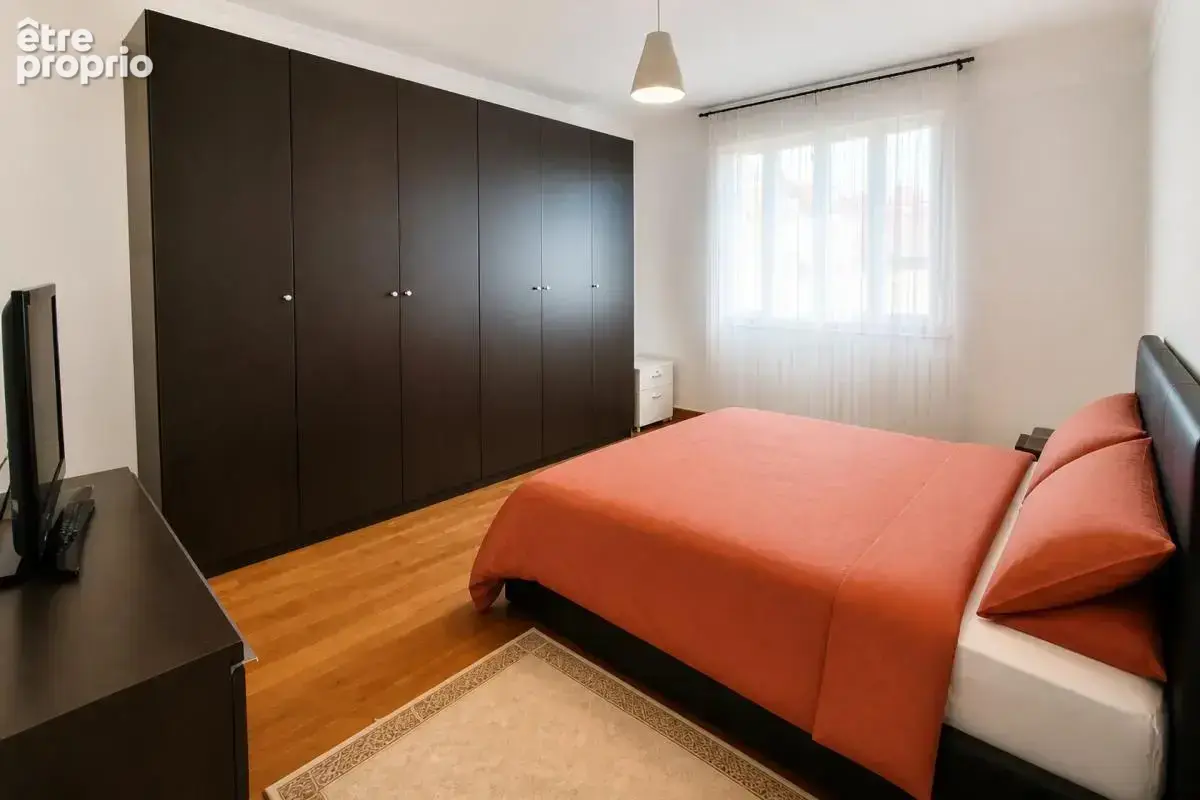 Maison de 7 pièces de 214 m² à Angerville 91670 - photo 4