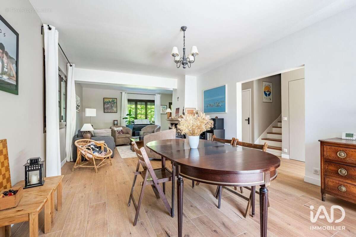 Photo 3 - Maison à MARLY-LE-ROI