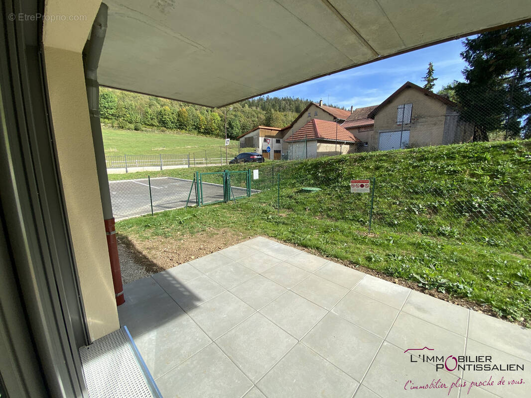 Appartement à LES HOPITAUX-NEUFS