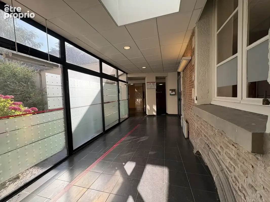 Nouveauté   Immeuble mixte à fort potentiel en plein cœur d'Abbeville ! - photo 2