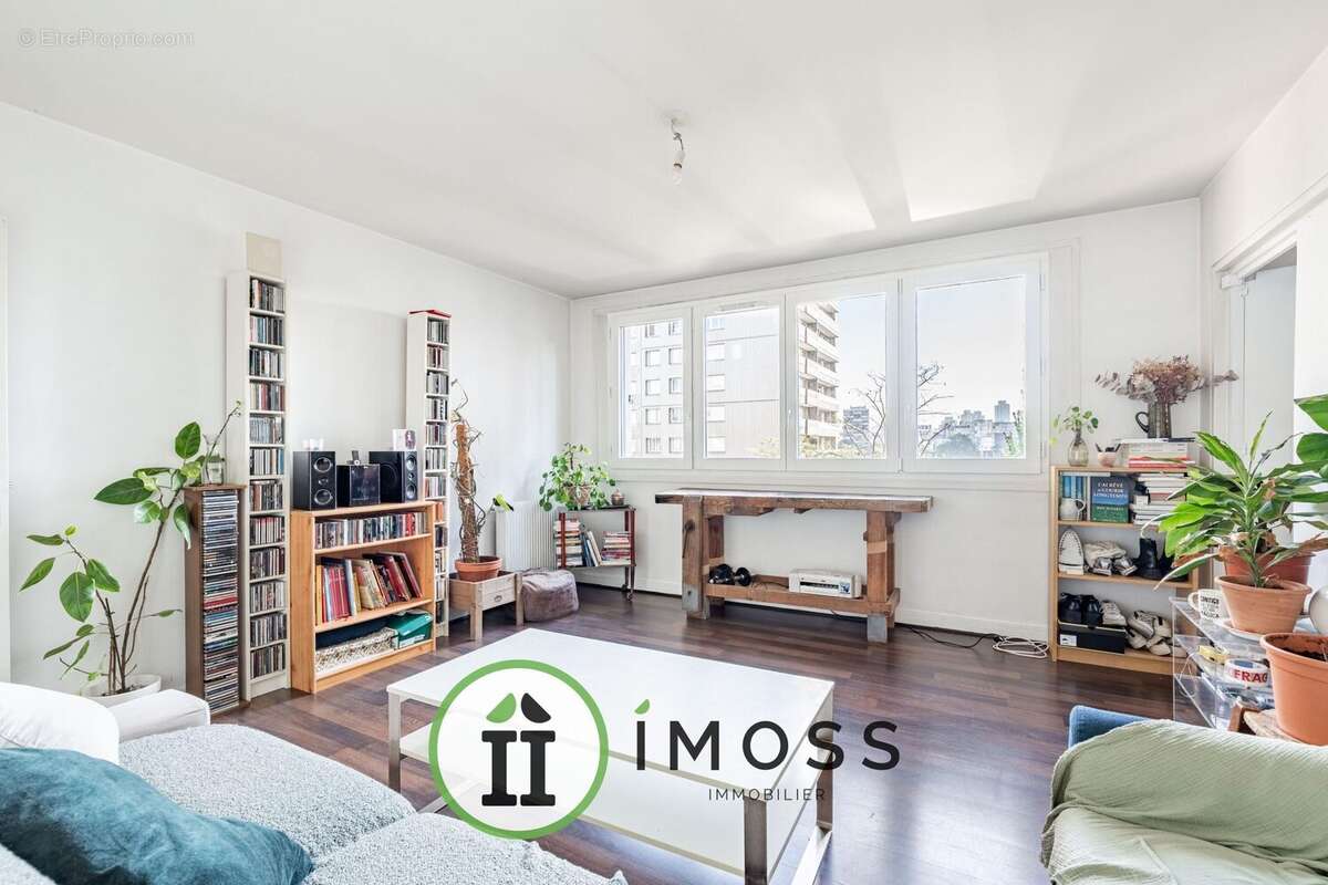 Appartement à PARIS-18E