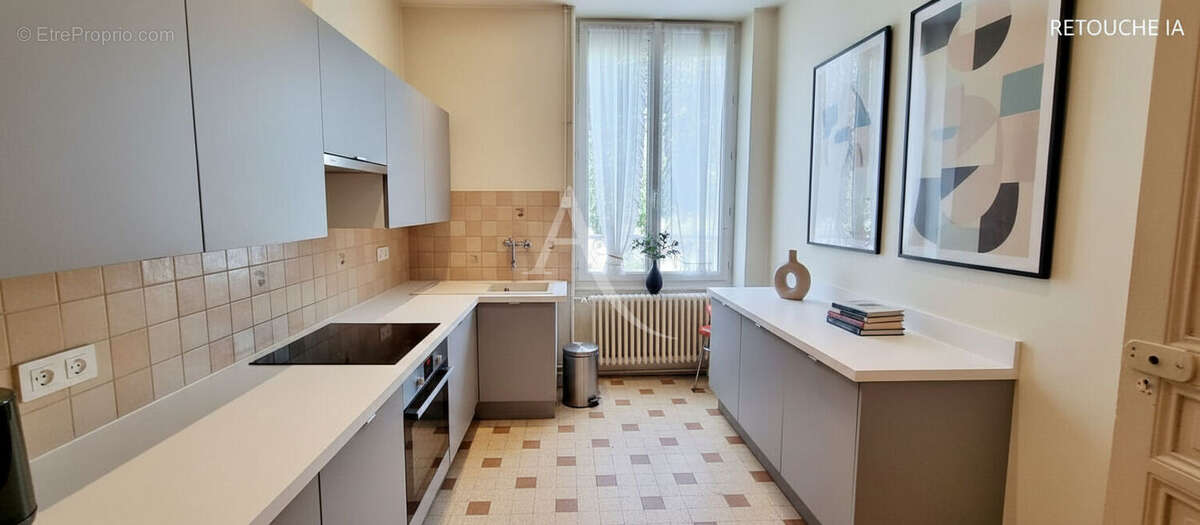 Une maison de ville bourgeoise avec piscine et garages en centre ville de blois 219.58 m2 - photo 7
