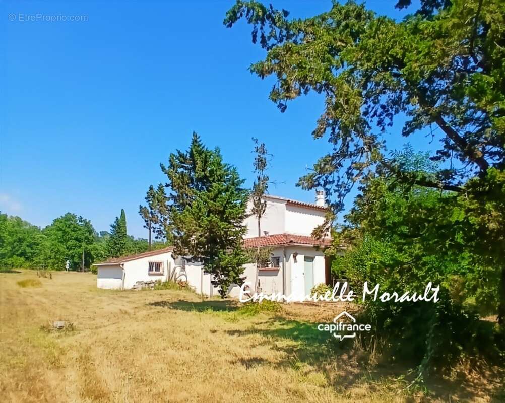 Maison de campagne à rénover 4 pièces BAGNOLS EN FORET (83) - photo 4
