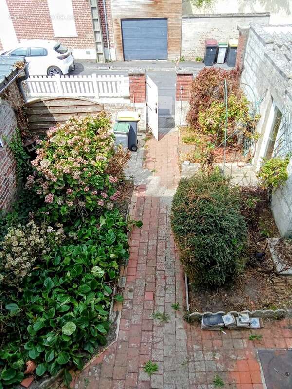 Maison de ville avec potentiel - photo 10