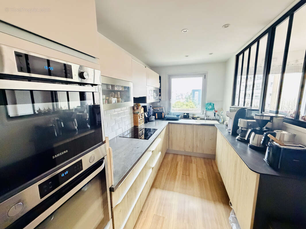 Appartement à CHARENTON-LE-PONT