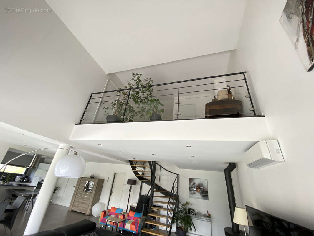 Aux portes de riorges, villa contemporaine - photo 14