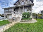 Photo 1 - Maison à VILLEMOMBLE