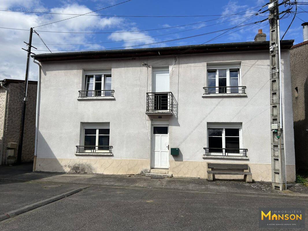 Maison à PIERRE-LA-TREICHE