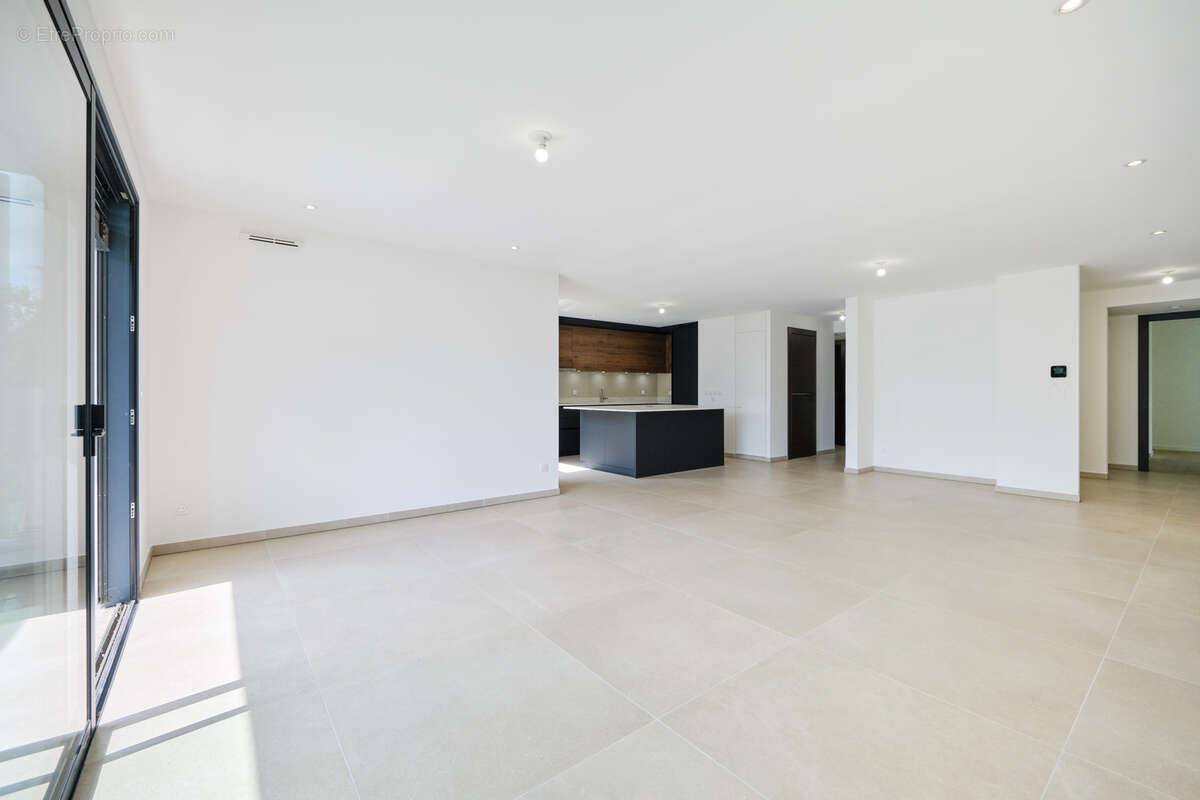 Appartement à ANNECY-LE-VIEUX