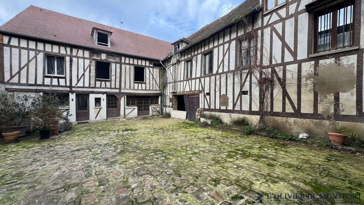 Appartement à HOUDAN