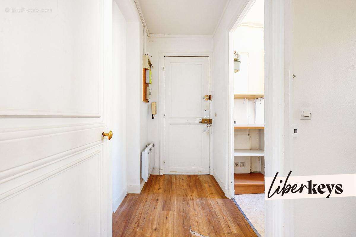 Appartement à PARIS-14E