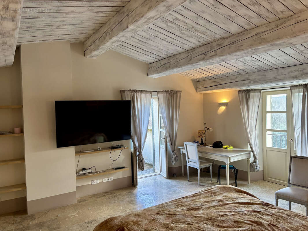 Maison à GOUDARGUES