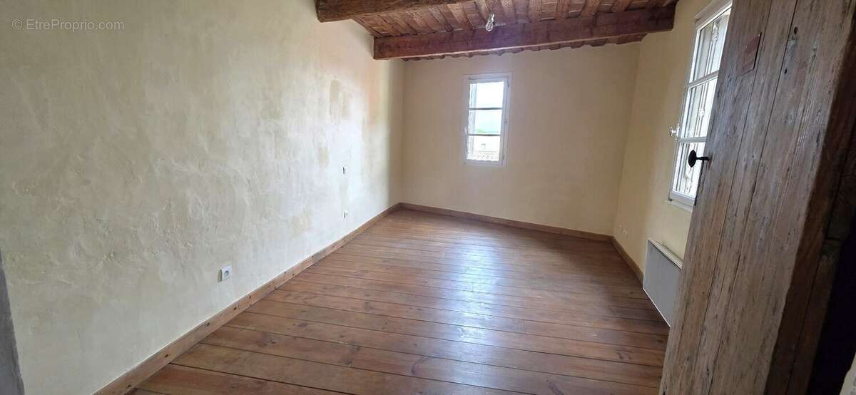 Maison à SAINT-QUENTIN-LA-POTERIE