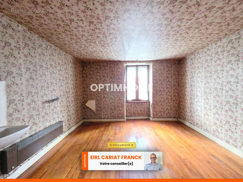 Maison à SAINT-PRIEST-LA-FEUILLE