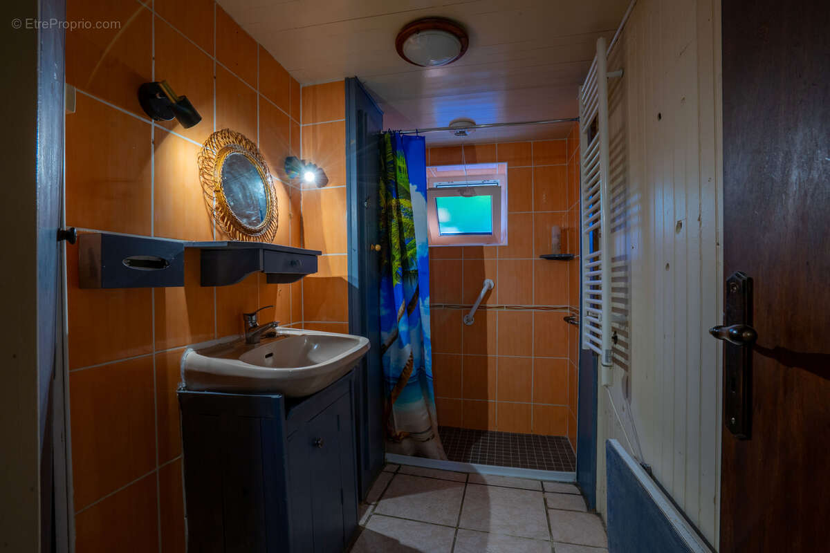Maison en pierre de avec dépendances et gite - photo 9