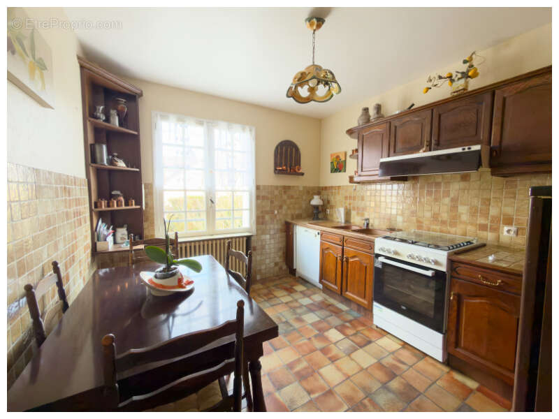 Maison à FONTENAY-LE-FLEURY