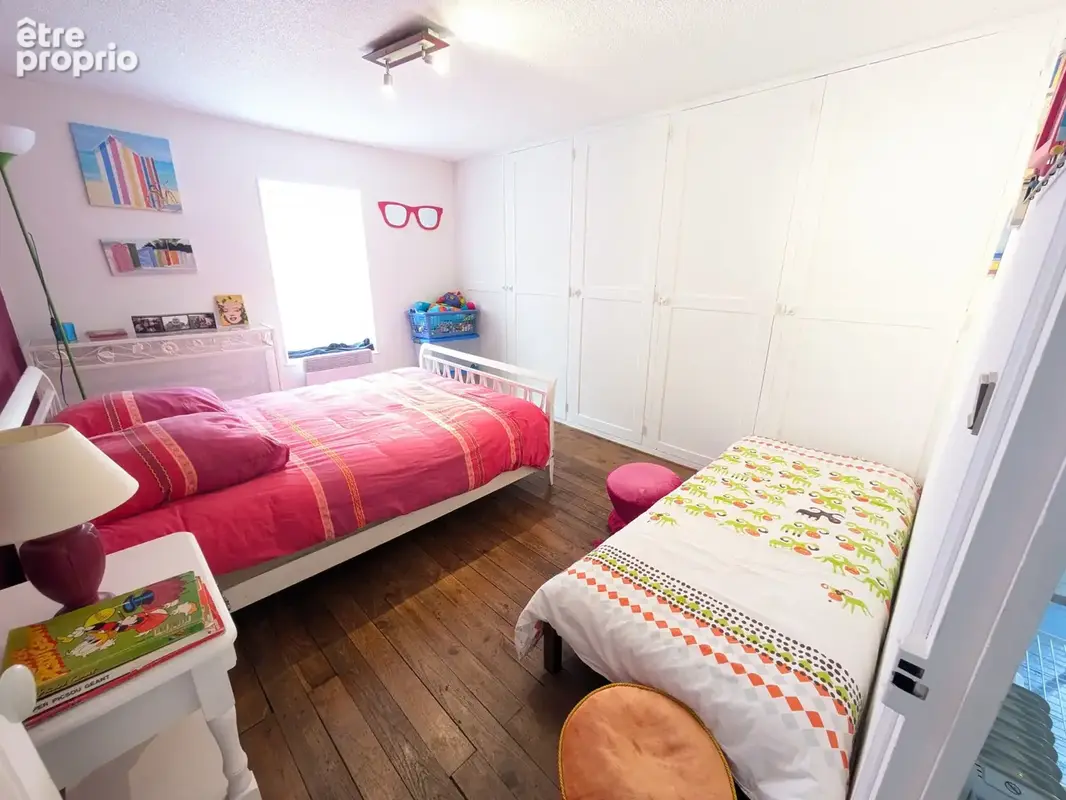Demeure de caractère de 300m2  au cœur d’Aigueperse 6 chambres, dépendances et prestations rares - photo 16