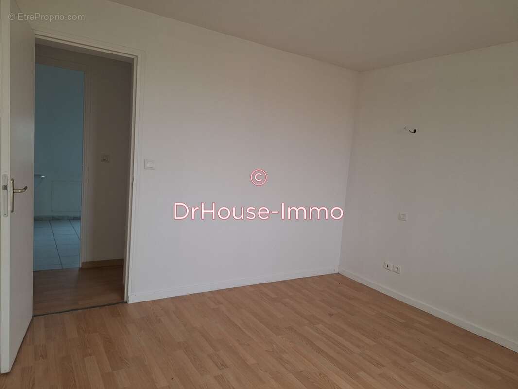 Maison à COURCEBOEUFS