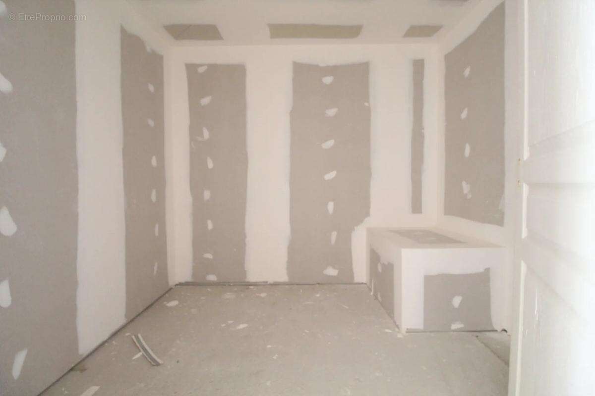 Maison à SAINT-SERNIN-SUR-RANCE