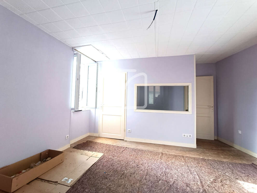 Maison à CUBJAC