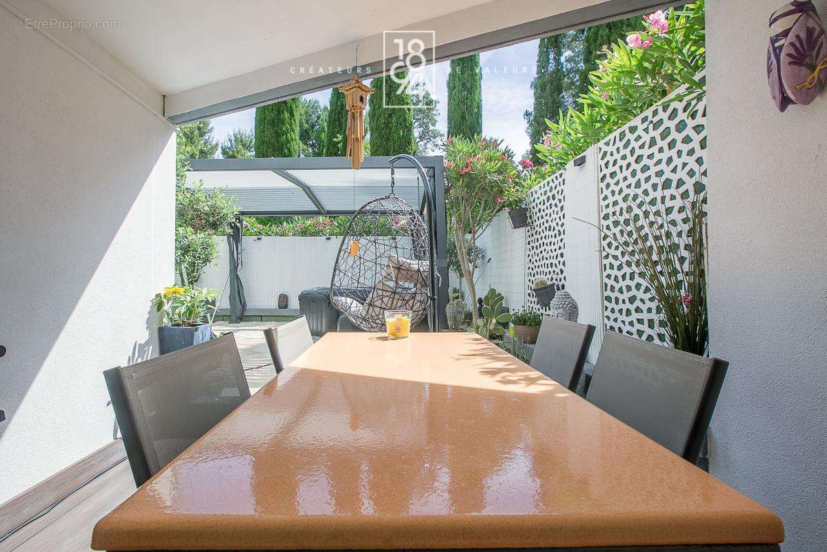 Appartement à MARSEILLE-9E