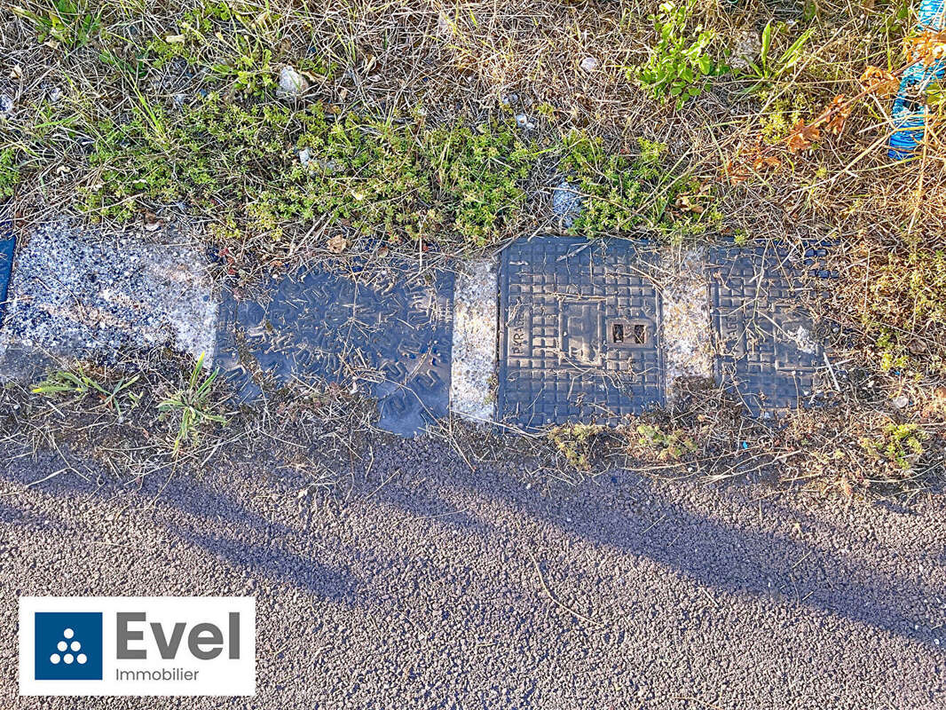 Terrain à BENESTROFF