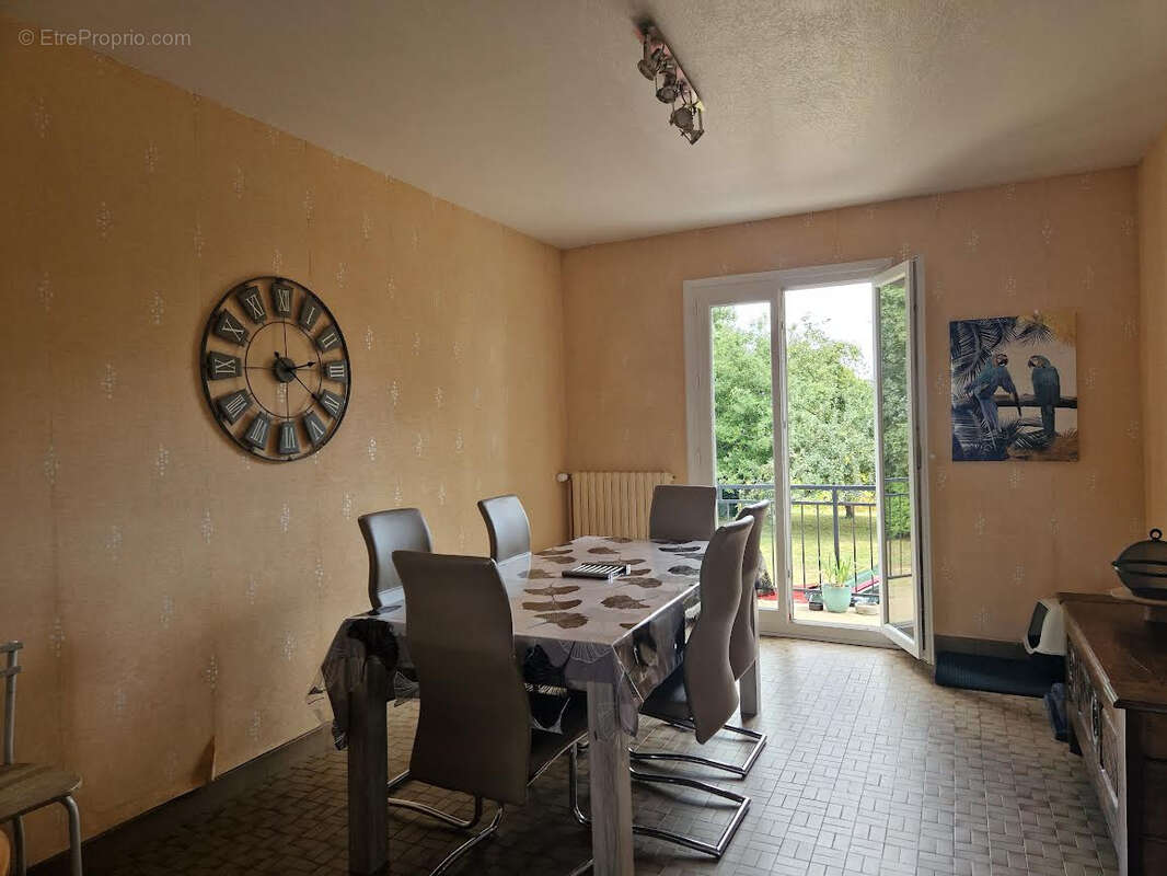 Maison à SAINT-THURIAU