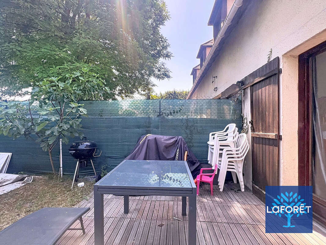 Appartement à LA FERTE-ALAIS