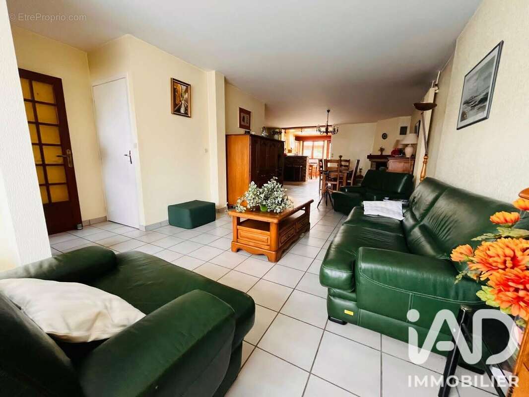 Maison 179 m² à Annoeullin  - photo 3