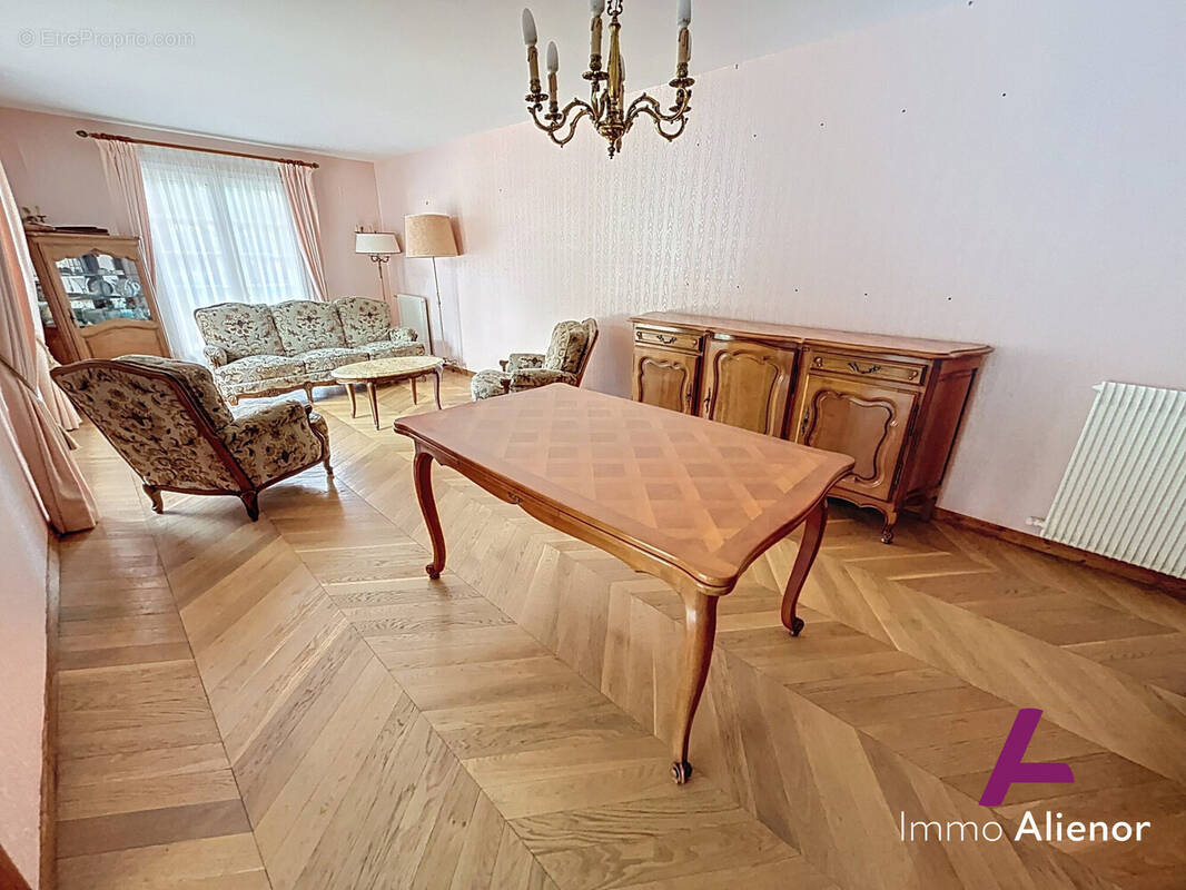 Maison à BELIN-BELIET