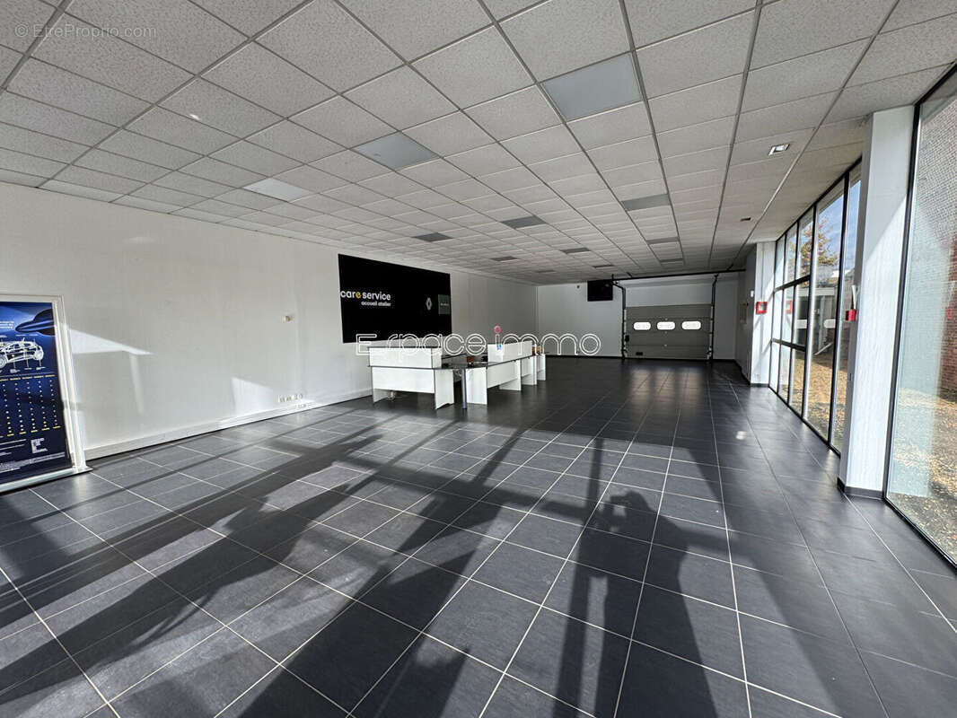 Commerce à DEVILLE-LES-ROUEN