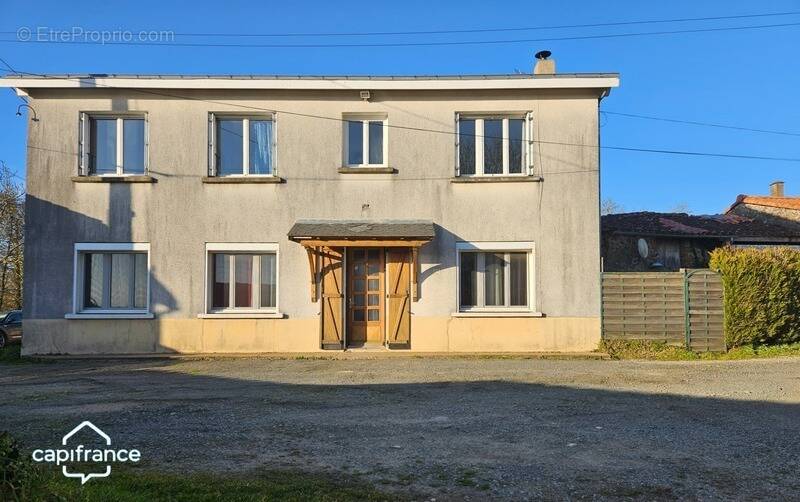 Maison à LA FLOCELLIERE