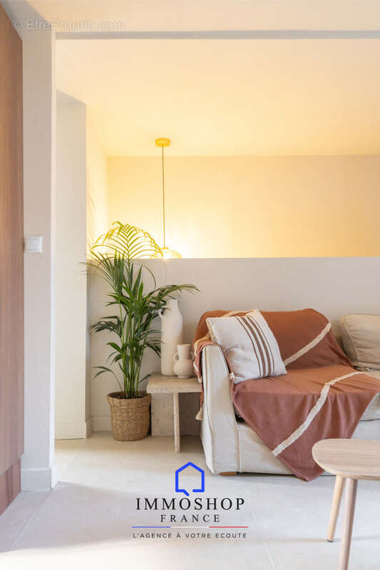 Appartement à MARSEILLE-5E