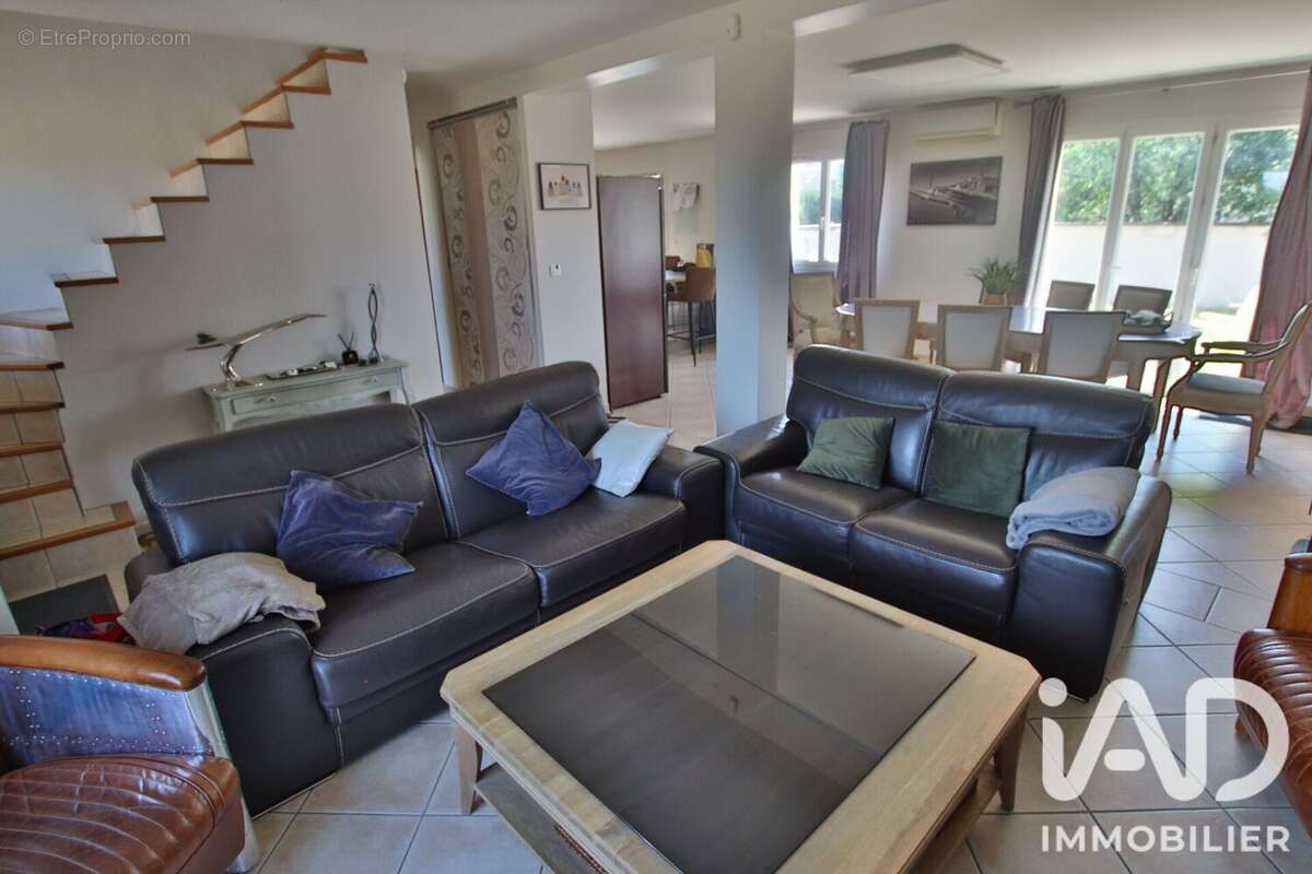 Maison 140 m² à Noisy-Rudignon  - photo 5