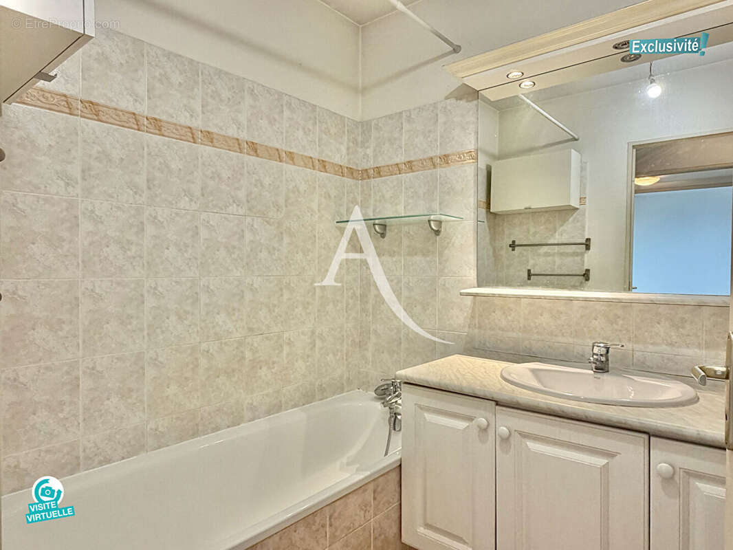 Appartement à LATTES