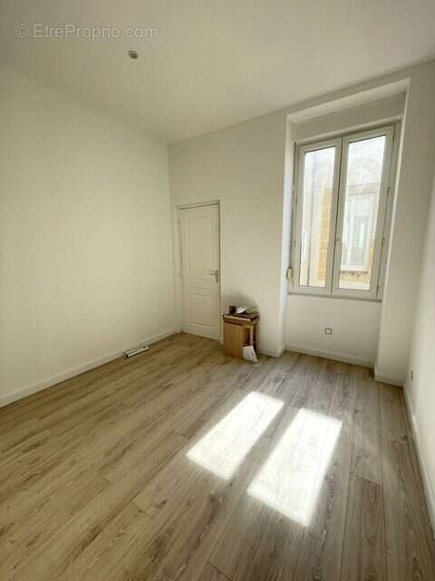 Appartement 65 m² à Nimes  - photo 5